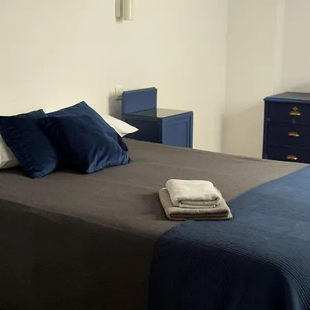 Quarto em Acomodações Particulares Palmara Canteras Alquiler Por Habitación *